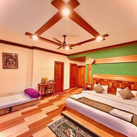 Tanglewood Villa Маналі Екстер'єр фото