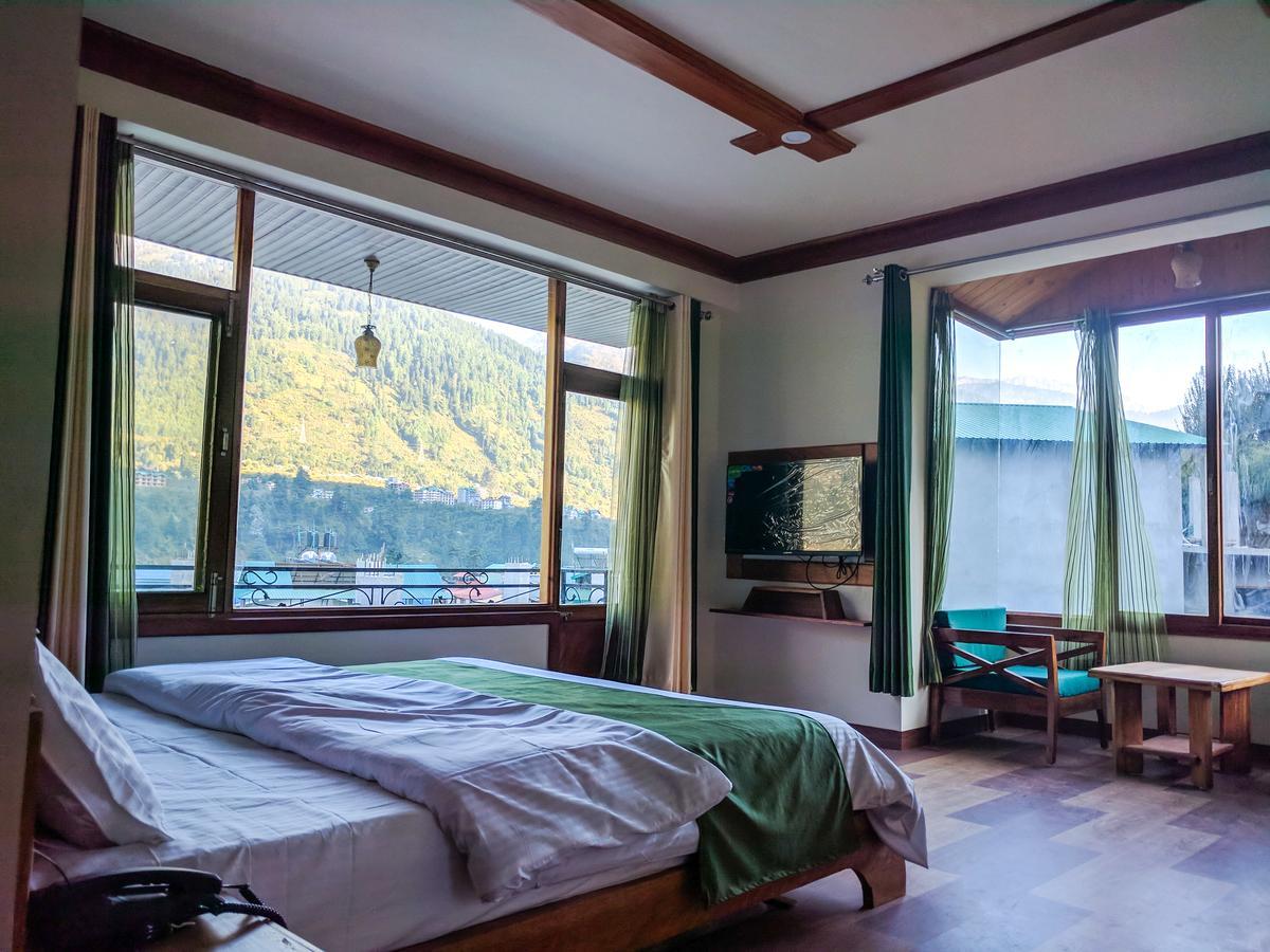 Tanglewood Villa Маналі Екстер'єр фото